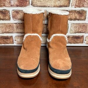 Toms Makenna Suede Boots Size 8